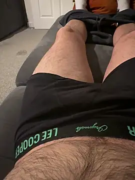 sevenisthemagicnum online show from April 25, 8:39 pm