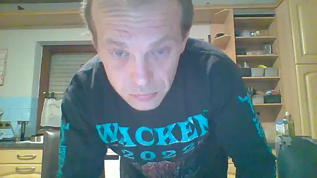 tommy3300 online show from December 22, 6:21 am