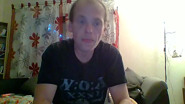 tommy3300 online show from December 3, 3:07 pm