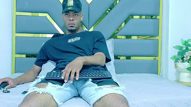 Neytanmalcon online show from November 22, 9:03 pm