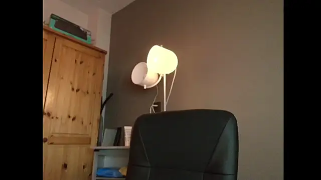 Erick Taylor3 online show from December 14, 8:16 pm