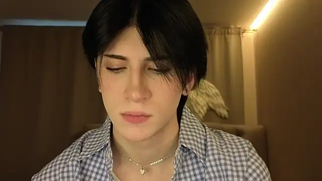 Oliver star boy  online show from April 7, 2:06 pm