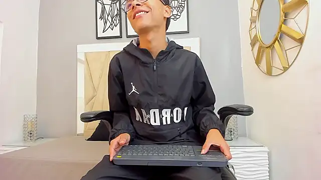 adams bobby online show from February 2, 11:07 am