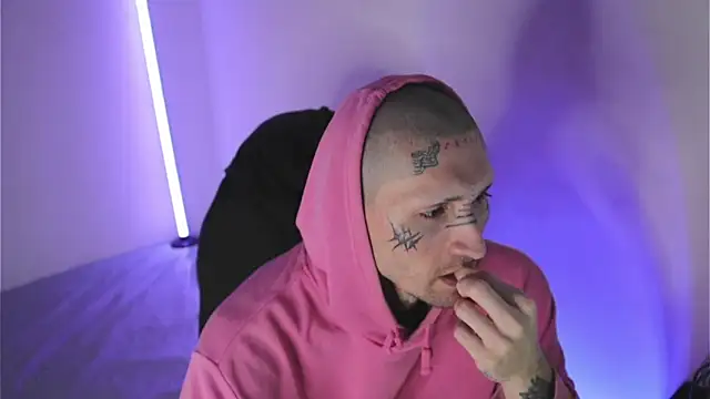 TokyoHatsumoto online show from February 1, 11:03 pm