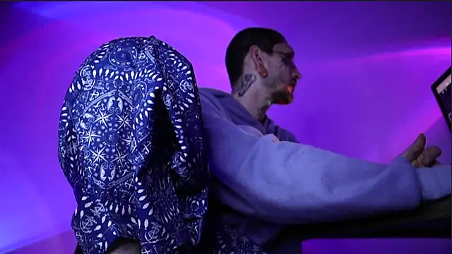 TokyoHatsumoto online show from November 30, 10:06 am