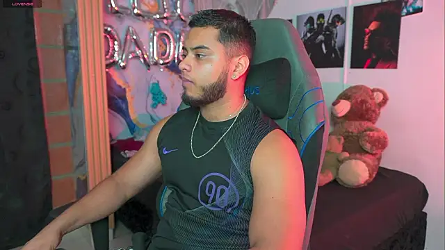 Tiler wolker online show from March 12, 2:41 am