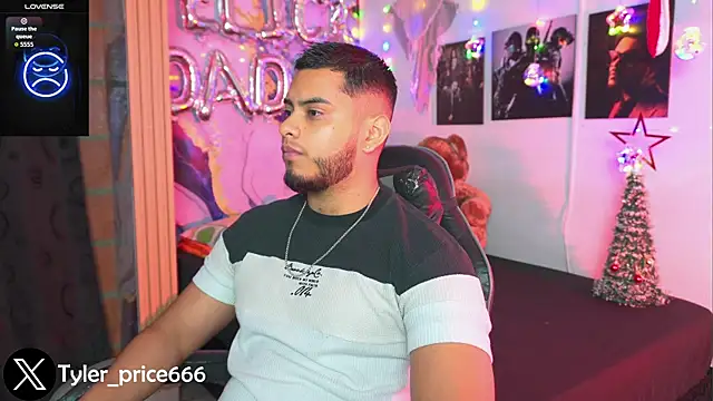 Tiler wolker online show from December 19, 6:32 am