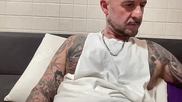 jackssss4 online show from April 15, 11:37 pm