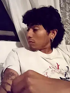 SkinniYamo online show from February 23, 4:47 am