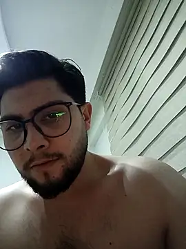 Mstfaavan64 online show from April 6, 7:58 pm