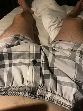 FestiveWolf225 online show from October 26, 8:44 pm