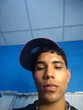 Alex Sweeting online show from December 1, 3:53 am