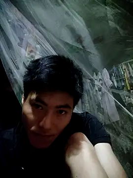 -Nathann- online show from April 27, 2:57 pm