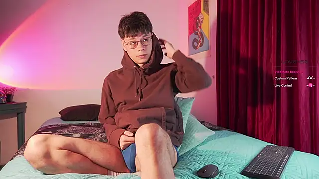 estmonnn online show from April 22, 3:02 am