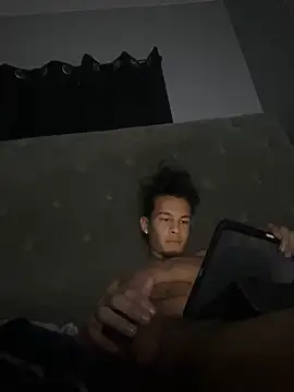 jb445546 online show from October 31, 4:14 am