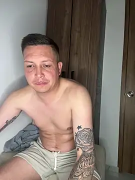 NathanielLux29 online show from November 11, 12:59 am