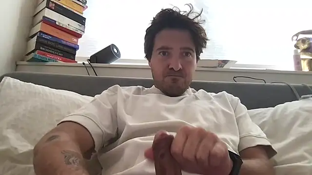 dutchpieter95 online show from April 22, 6:41 am