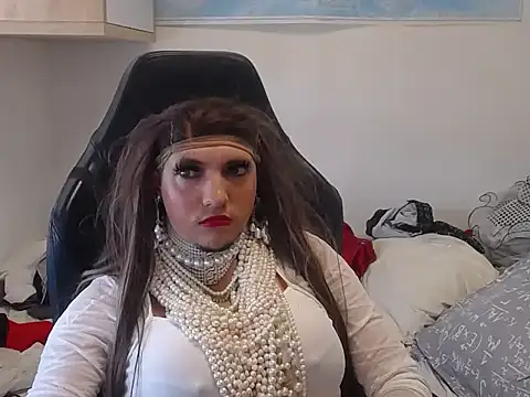 VanesaCrossic online show from July 2, 9:48 am