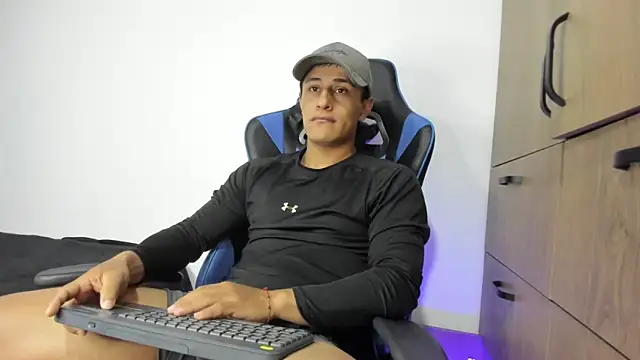 dorman boy online show from November 16, 4:03 am