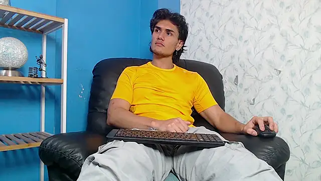 James Morrisonm online show from April 21, 1:28 pm