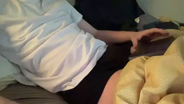 homme20 online show from March 9, 9:42 pm