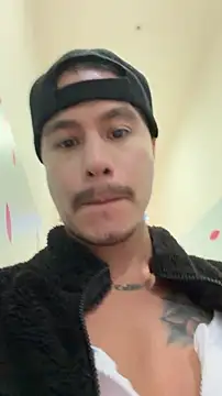 RaySullivan online show from April 21, 4:02 pm