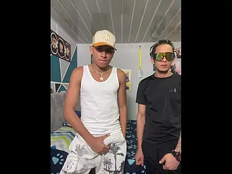 Mike and Rayan online show from January 15, 1:53 am