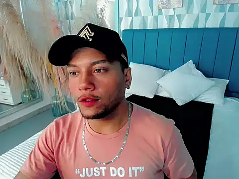 sebastian cruz  online show from November 9, 1:53 am