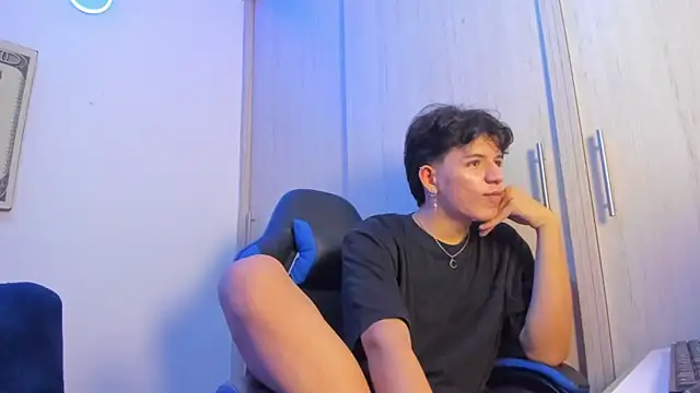 fredd cs online show from November 8, 11:30 pm