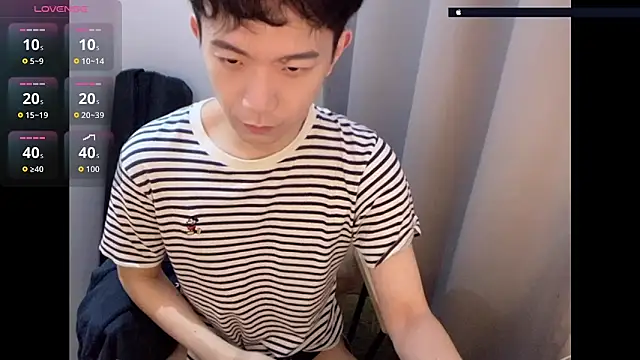 CouplingCry online show from April 22, 3:50 pm