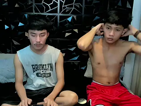 Urloverhardcock online show from April 23, 5:34 am