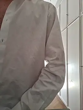 CuteDaddy92 online show from April 8, 12:36 pm