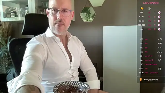 the new fit rubinho online show from April 30, 7:59 am