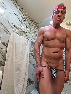 WildFocus online show from March 1, 2:22 am