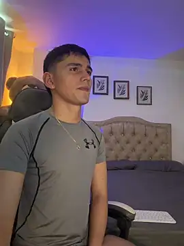 estebanperez 26 online show from June 17, 7:59 pm