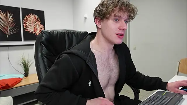 Charles Dreams online show from February 21, 10:55 pm