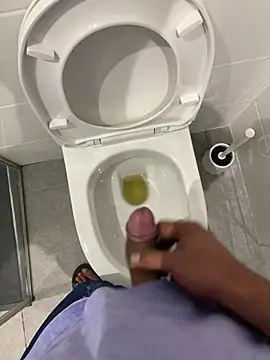 sweetblacky87 online show from April 26, 11:23 pm