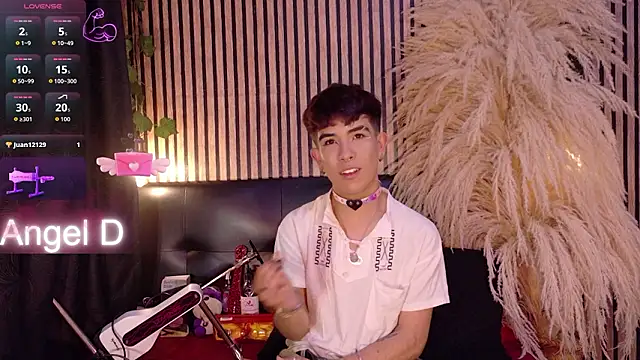 Angeldust19 online show from February 10, 5:12 am