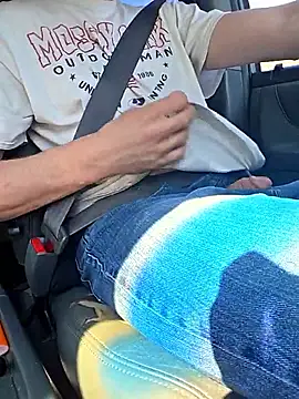 Redheadstud online show from March 6, 6:05 pm