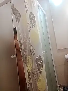 platone09 online show from December 18, 8:27 pm