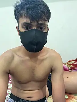 syndyc1 online show from April 24, 1:35 pm