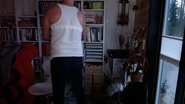 gymdaddypwrbtm online show from November 23, 1:33 pm