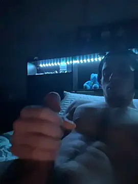 daddyshomeee  online show from March 21, 8:19 am