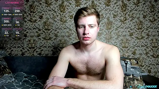 Maxhornyblondieman online show from February 23, 7:37 pm