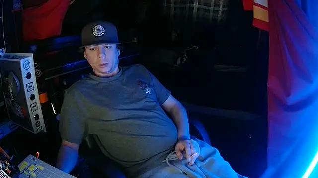 Bowerboi online show from December 3, 5:52 pm