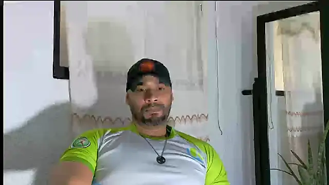 musclehetero online show from July 17, 2:13 pm