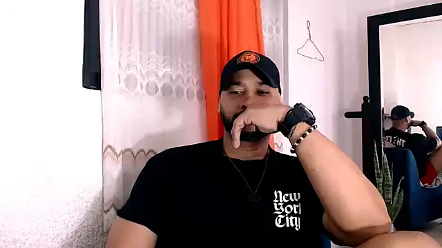 musclehetero online show from June 8, 3:35 pm