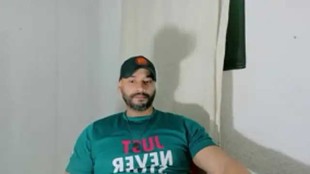 musclehetero online show from June 28, 12:55 pm
