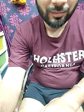 Cute Lucky online show from December 22, 7:11 pm