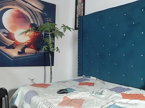 crissex3 online show from March 27, 12:28 pm